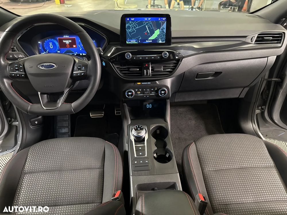 Ford Kuga - 10