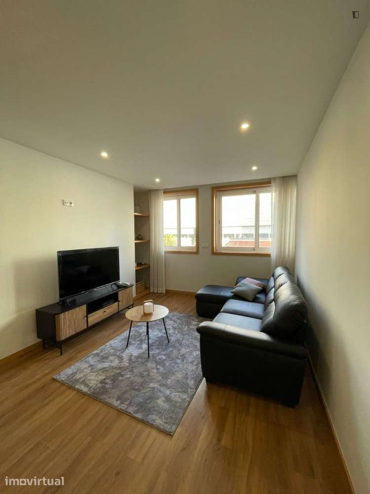 Apartamento com 3 quartos - localizado em Ramalde Porto - Grande imagem: 4/27