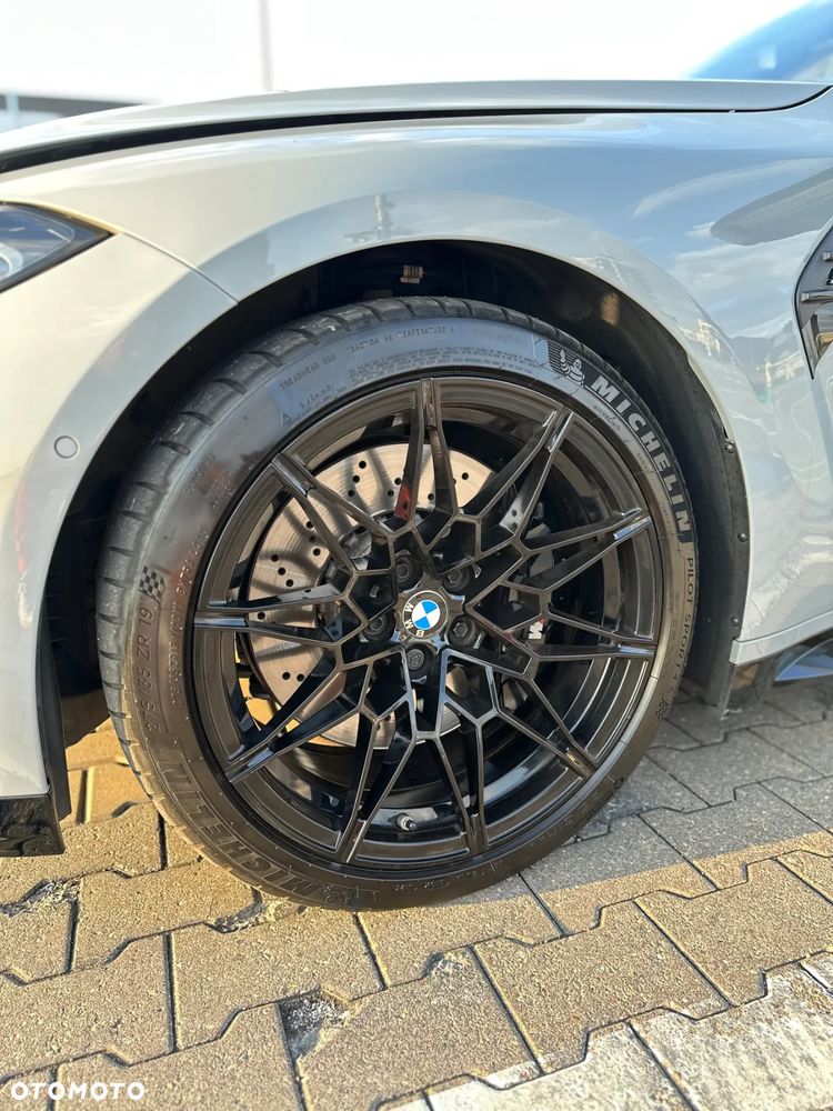BMW M3 Competition M xDrive - 12