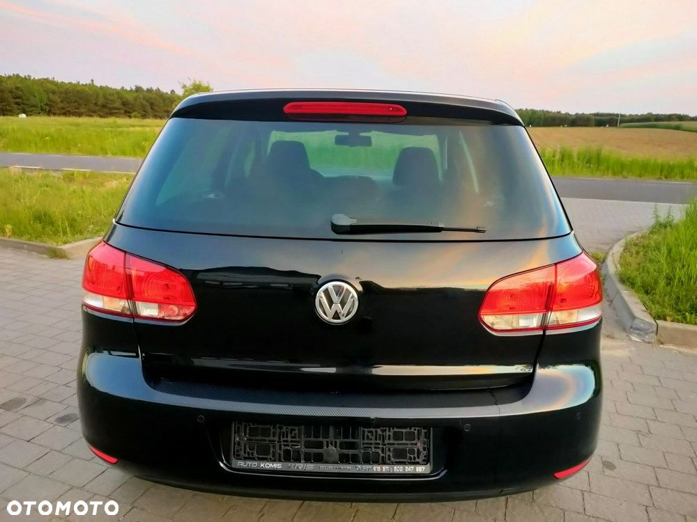 Volkswagen Golf - 6