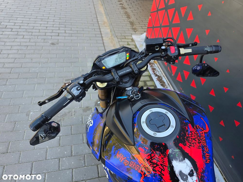 Suzuki GSX - 20