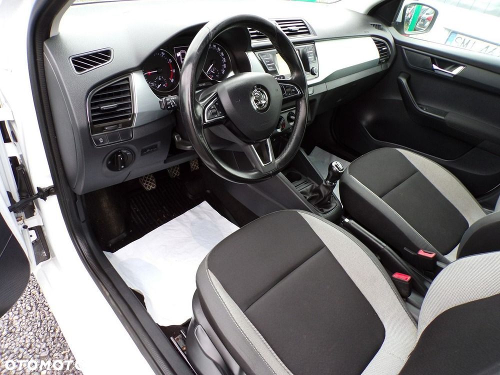 Skoda Fabia - 23