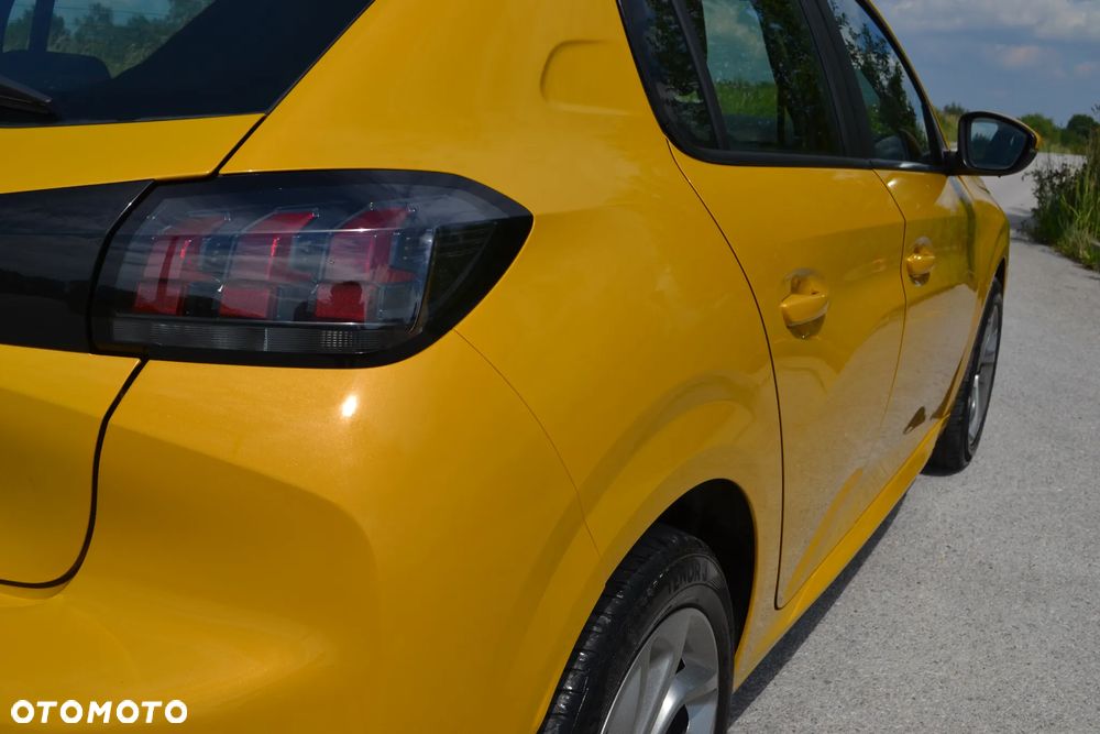 Peugeot 208 - 13