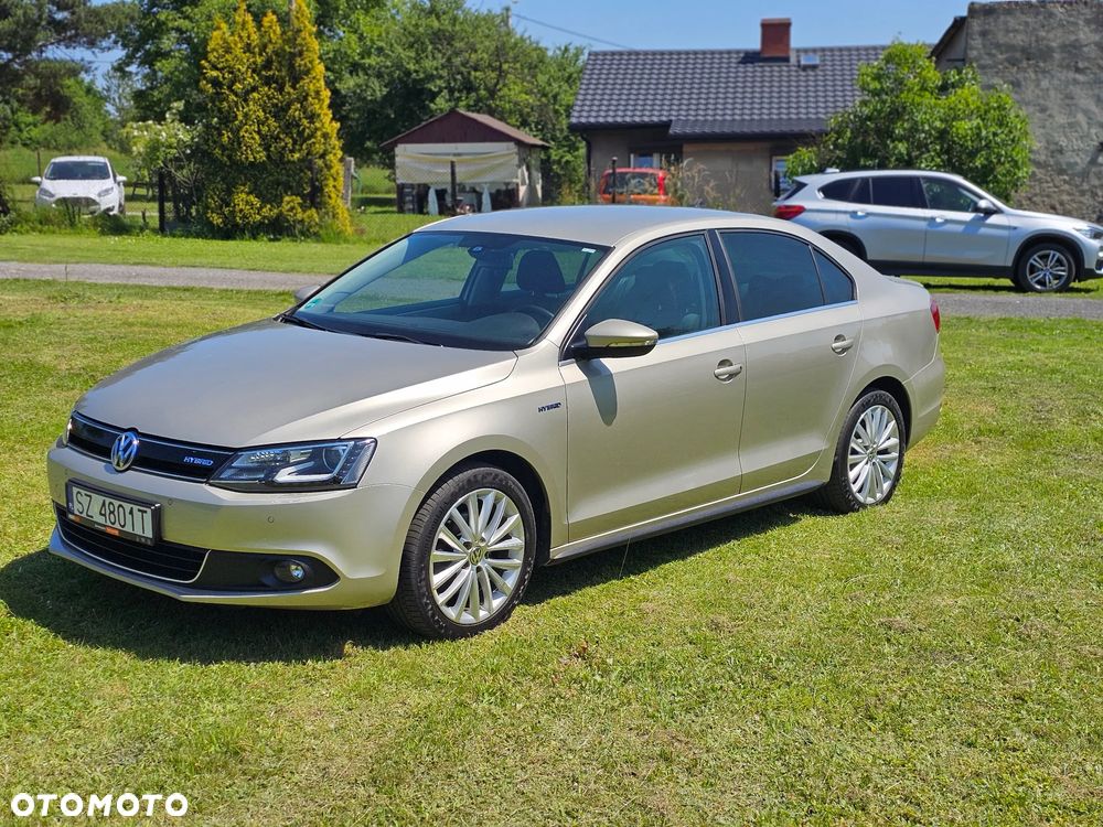 Volkswagen Jetta 1.4 Hybrid DSG Highline - 1