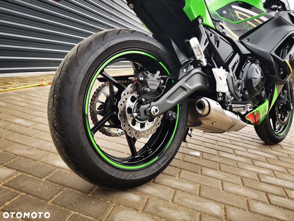 Kawasaki Ninja - 7