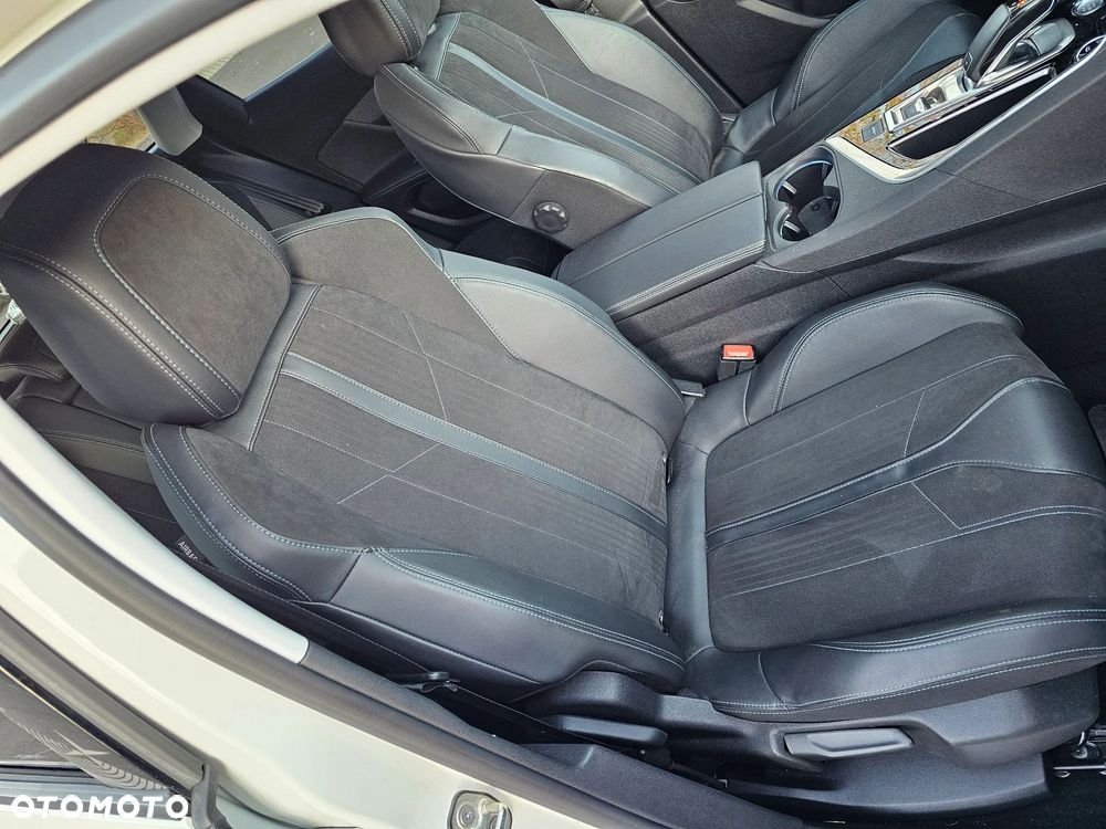 Peugeot 3008 PureTech 130 Stop & Start GPF EAT8 Crossway - 18