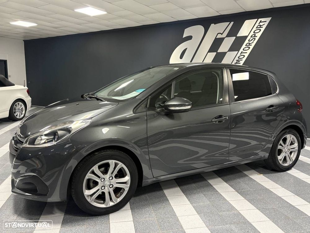 Peugeot 208 1.2 PureTech Style - 6