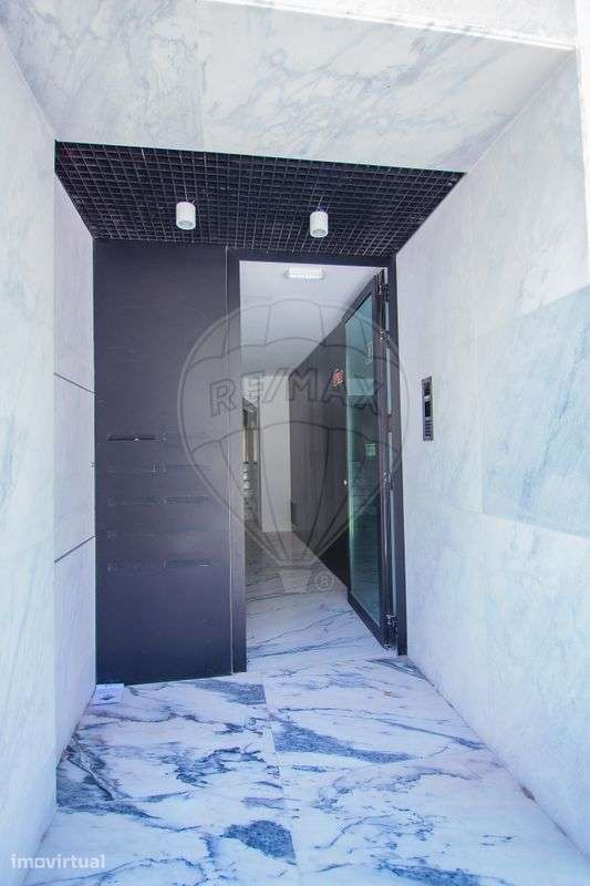 Apartamento T1 para venda - Grande imagem: 2/29
