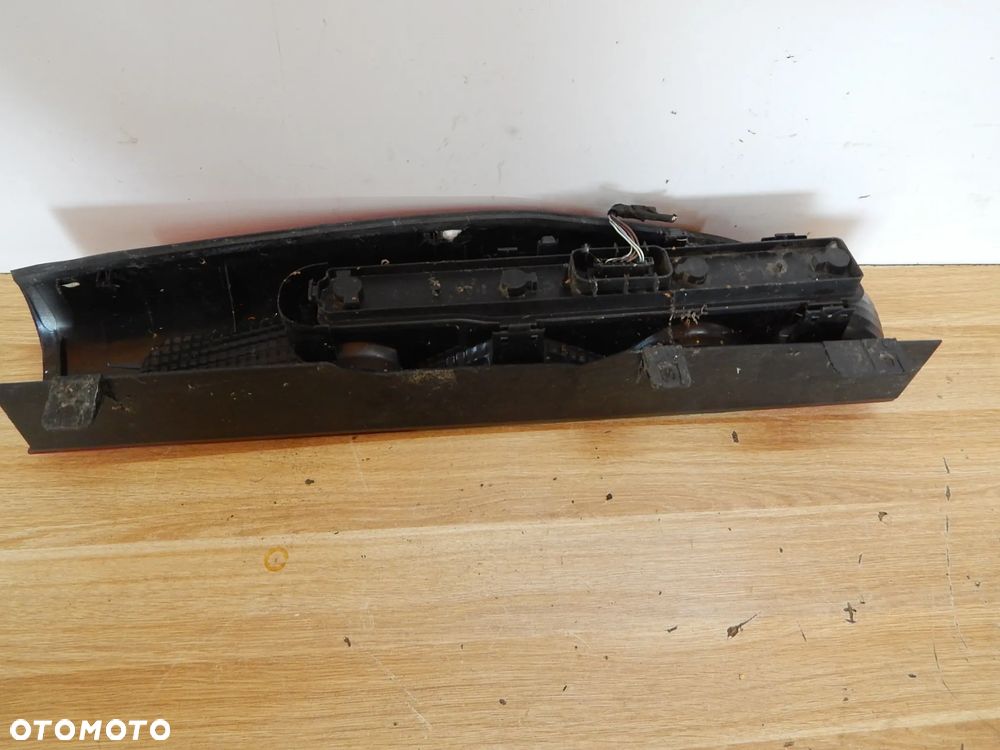 Lampa tył lewa tylna Mercedes Vito Viano 639 Lift 04-13 Łuków części - 3