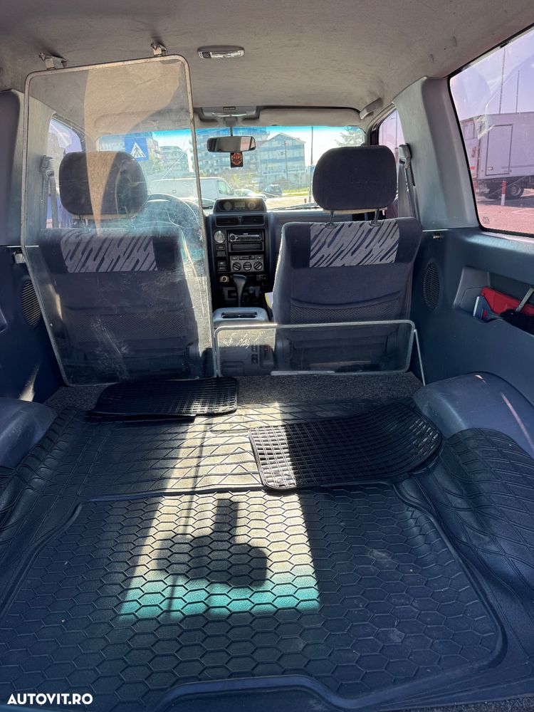 Toyota Land Cruiser - 6