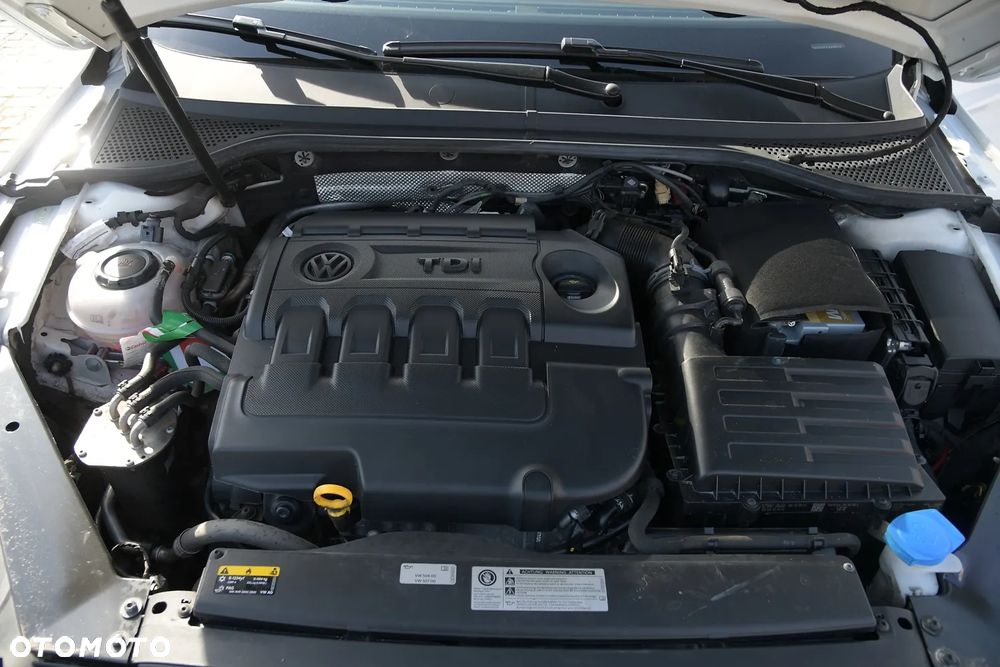 Volkswagen Passat 2.0 TDI BMT SCR 4Mot Highline DSG7 - 28