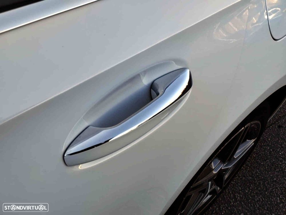 Mercedes-Benz A 250 e AMG Line - 7