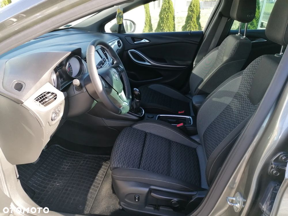 Opel Astra 1.2 T GS Line S&S - 16