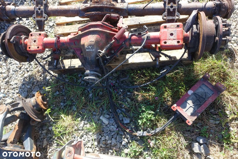 MOST TYLNY IVECO DAILY BLIŹNIAK 13:43 Z BLOKADĄ - 1