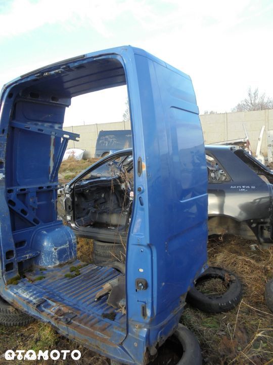 SŁUPEK TYLNY PRAWY LUB LEWY RENAULT MASTER MOVANO INTERSTAR 98-10 - 1