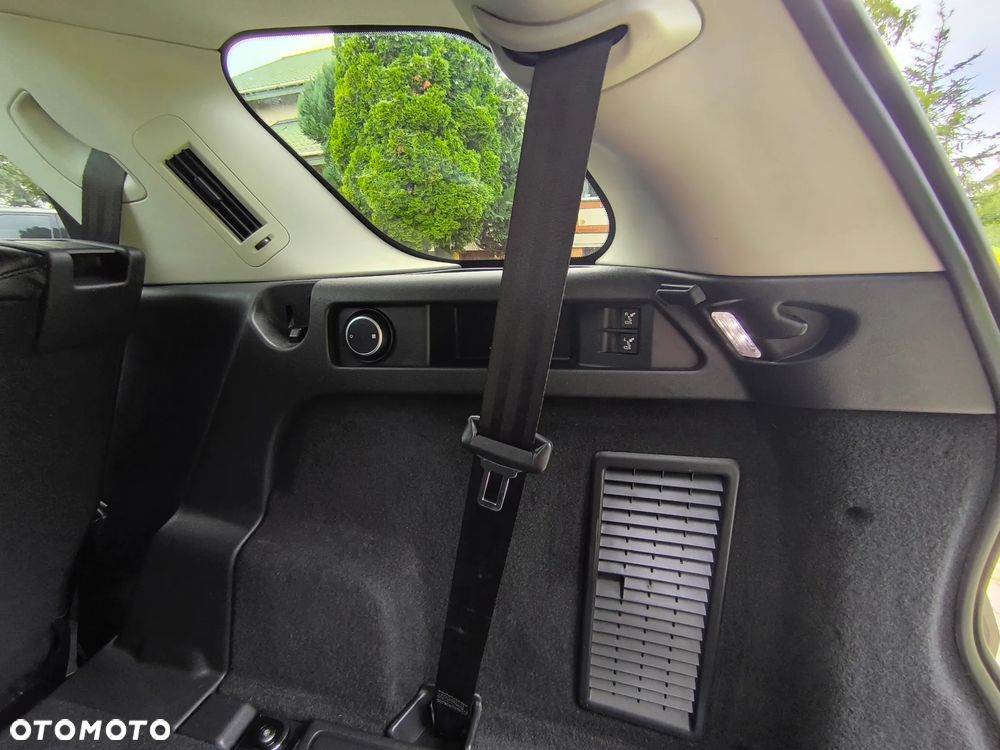 Land Rover Discovery Sport 2.0 Si4 HSE - 7