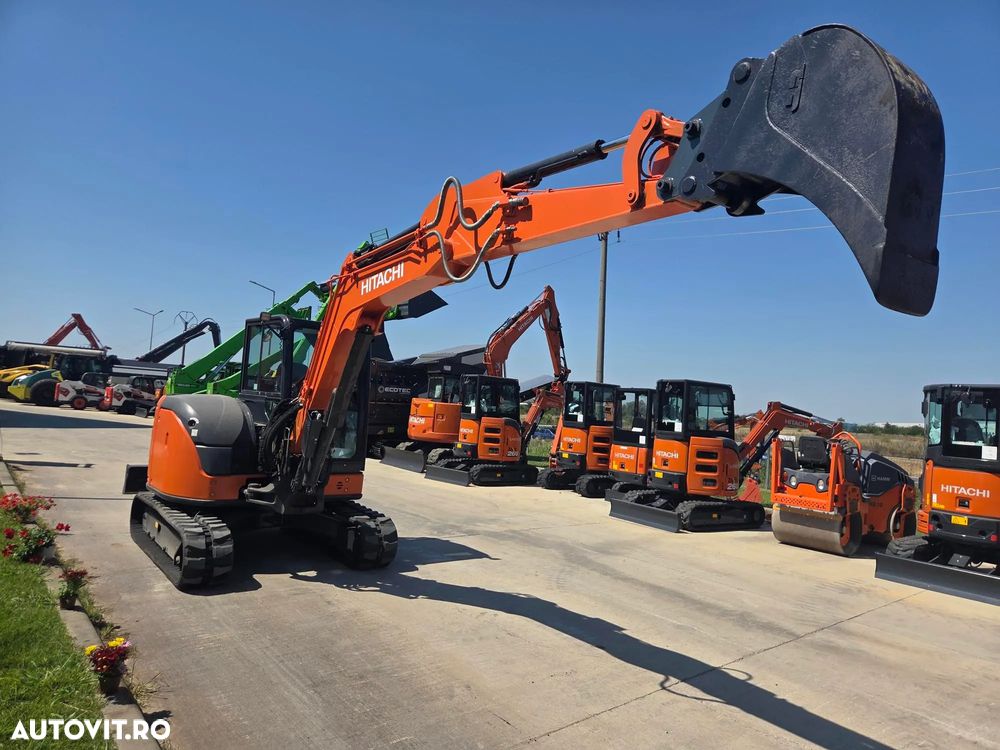 Hitachi ZX65-6, 2021, 2.005h, CUPLA RAPIDA+3 CUPE+PICON, senile cauciuc NOI, latime 2m, ad sapare 4,5m, Masa operatinala 6,5tone, inst picon, inst rotire, LAMA nivelare, aer cond, ridica 4tone,posibil leasing 4 ani, STARE FOARTE BUNA, PROMOTIE 51.900 EUR+Tva - 6