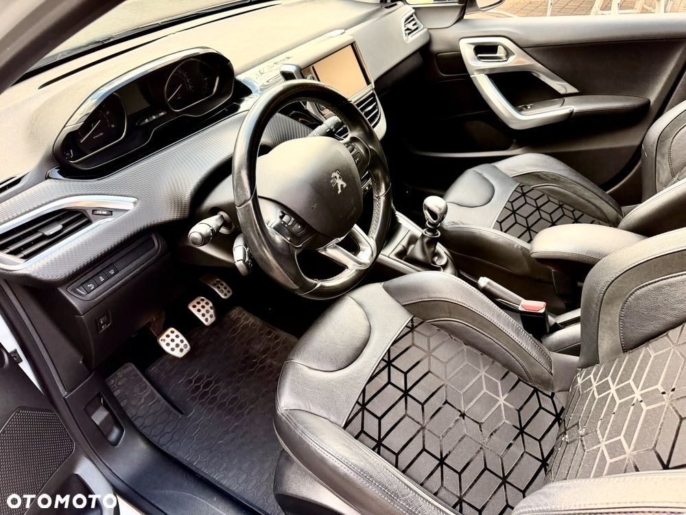 Peugeot 208 1.6 e-HDi Allure STT - 7