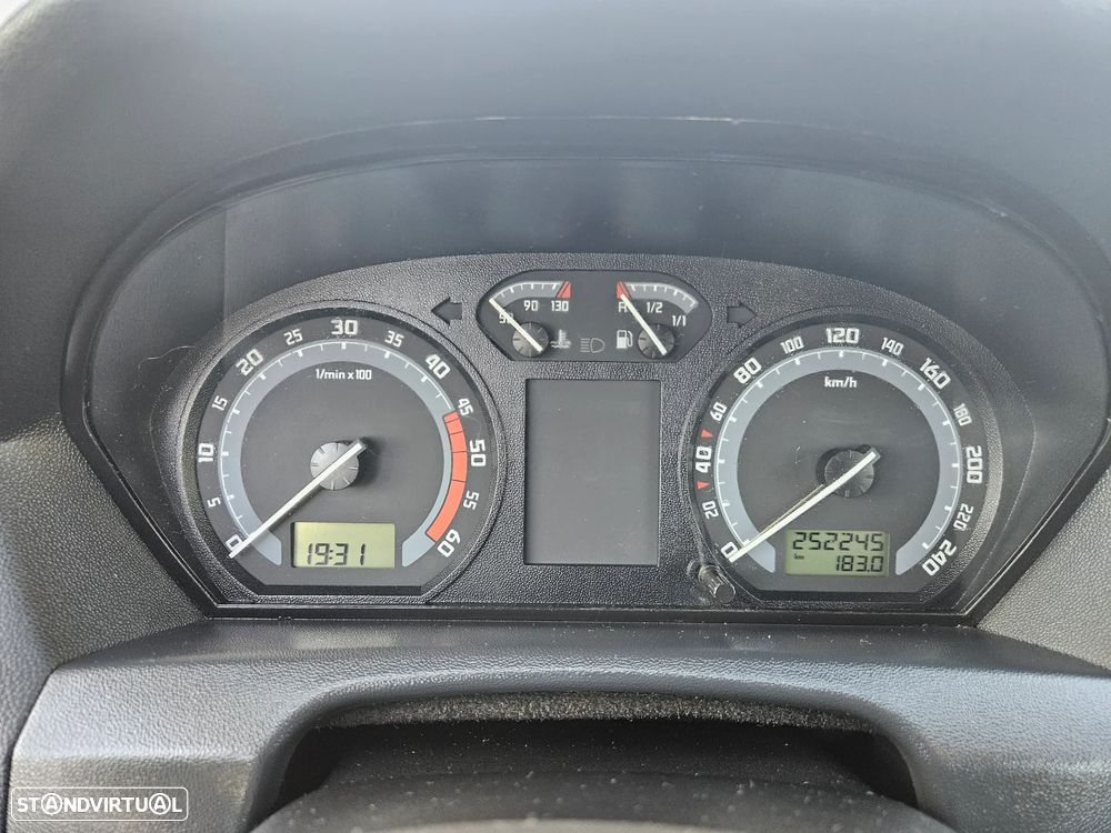 Skoda Fabia Break 1.4 TDi Classic - 4