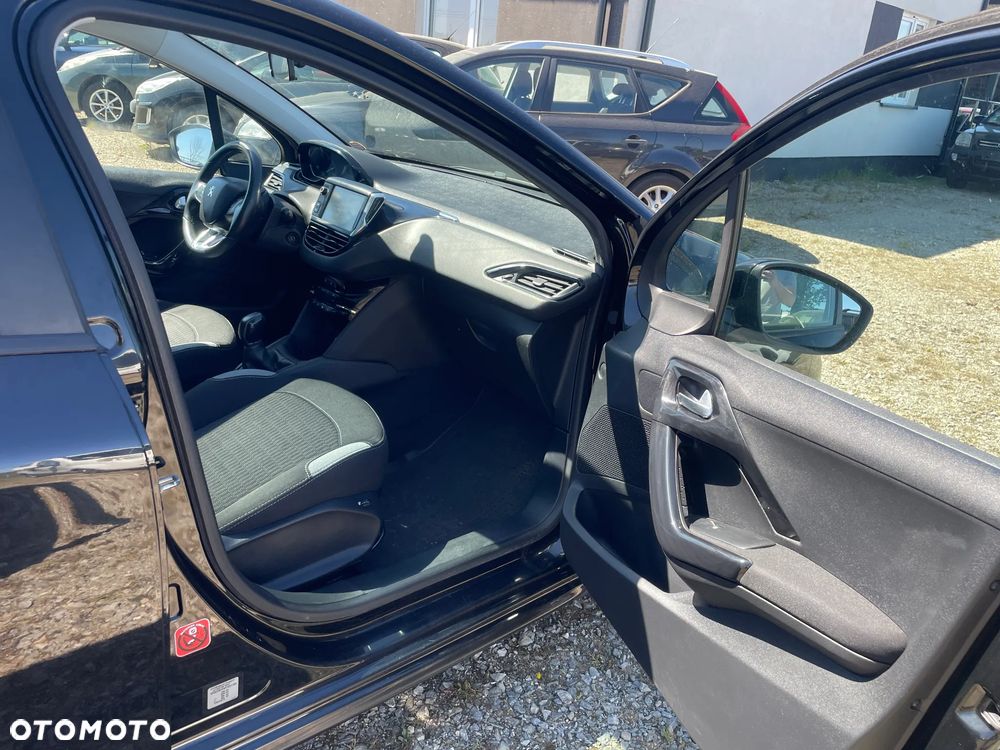 Peugeot 208 1.6 BlueHDi Allure S&S - 18