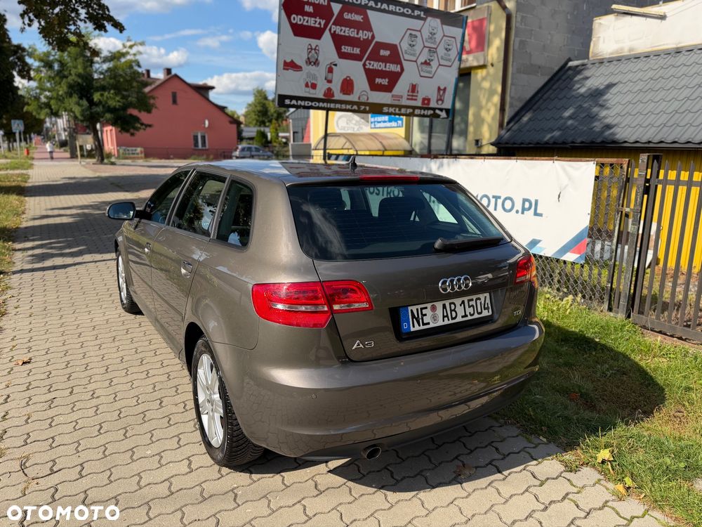 Audi A3 Sportback 2.0 TDI Ambiente - 4