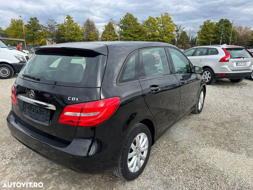 Mercedes-Benz B - 3