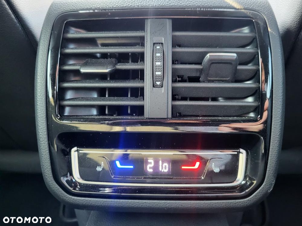 Volkswagen Arteon 2.0 TDI 4Motion R-Line DSG - 31