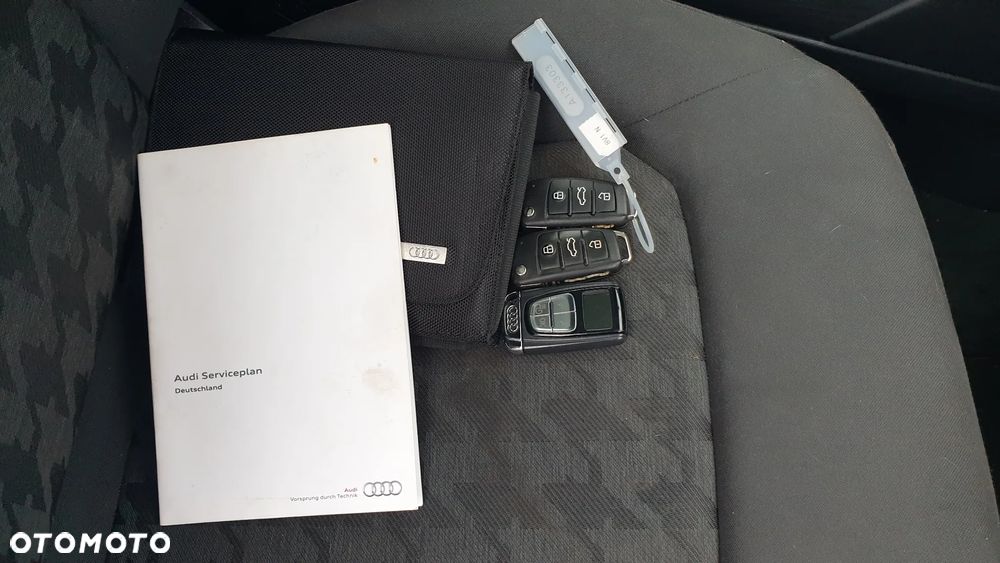 Audi A3 3-drzwiowe 1.6 TDI DPF Attraction - 22