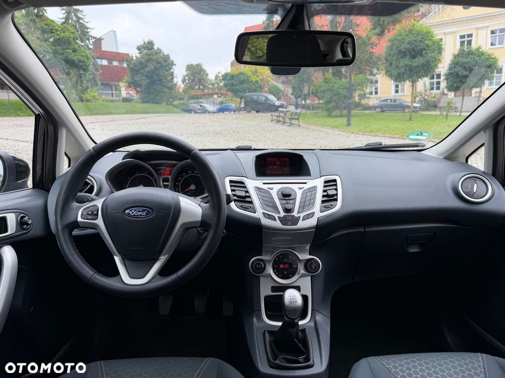Ford Fiesta 1.25 Titanium X - 8
