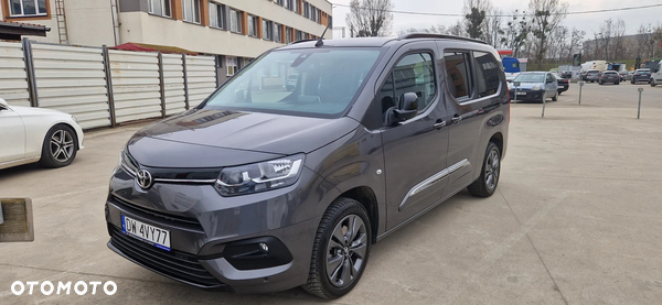 Toyota Proace City Verso Long 1.5 D-4D Family