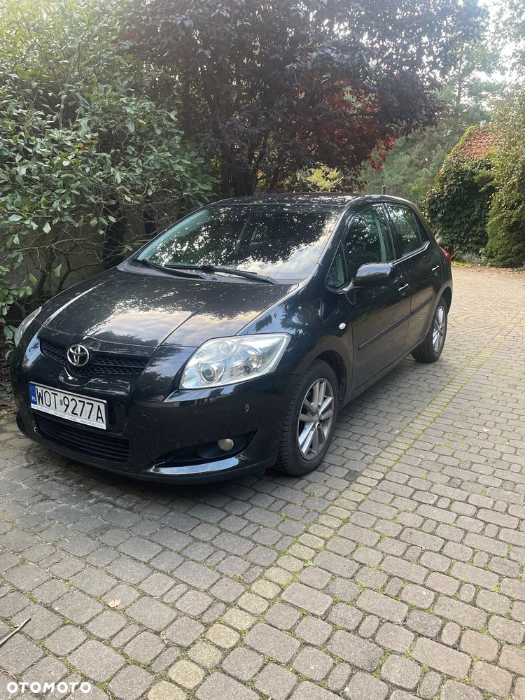 Toyota Auris - 1