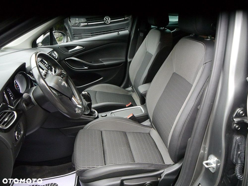 Opel Astra 1.2 T Elegance S&S - 24