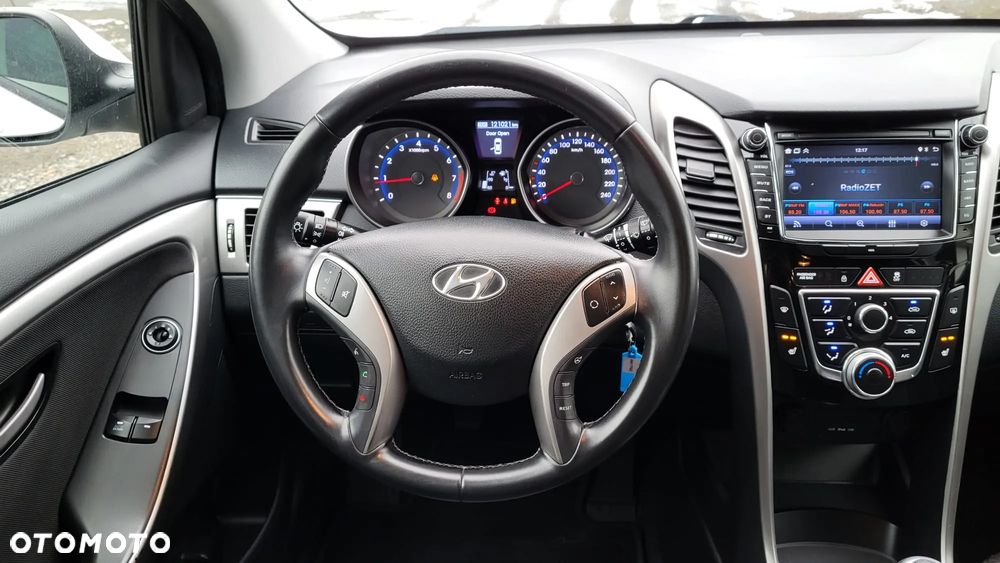 Hyundai i30 1.4 Fifa World Cup Edition - 30