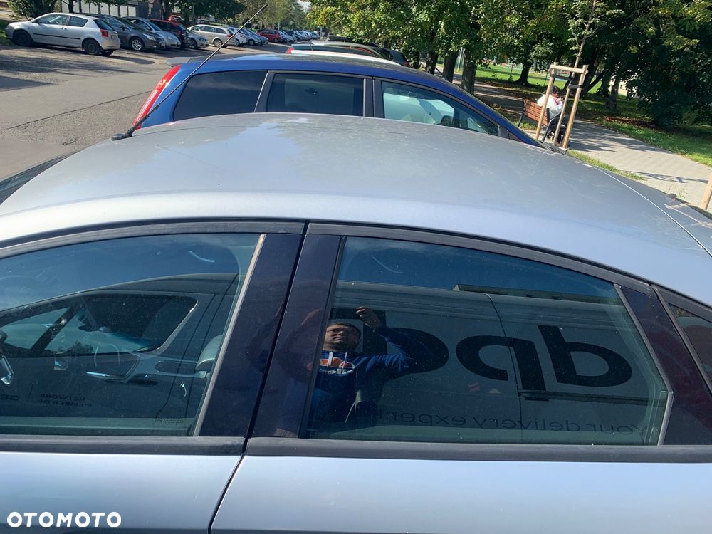 Ford Mondeo 2.0 TDCi Ambiente - 6