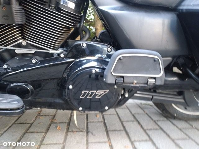 Harley-Davidson Touring Street Glide - 17