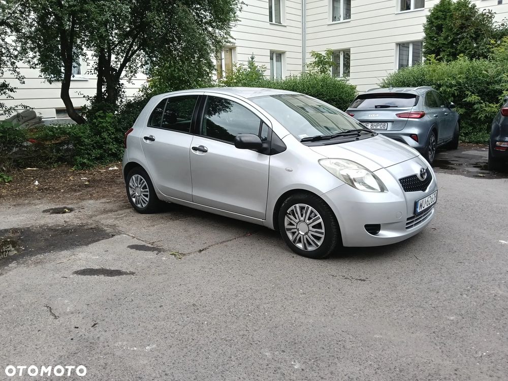 Toyota Yaris 1.3 Luna A/C - 10