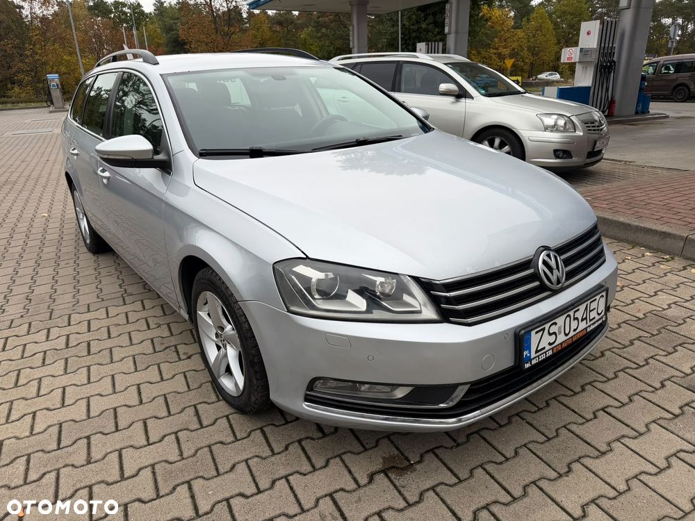 Volkswagen Passat 2012 photo 2