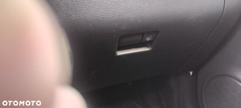 Suzuki Liana 1.6 - 10