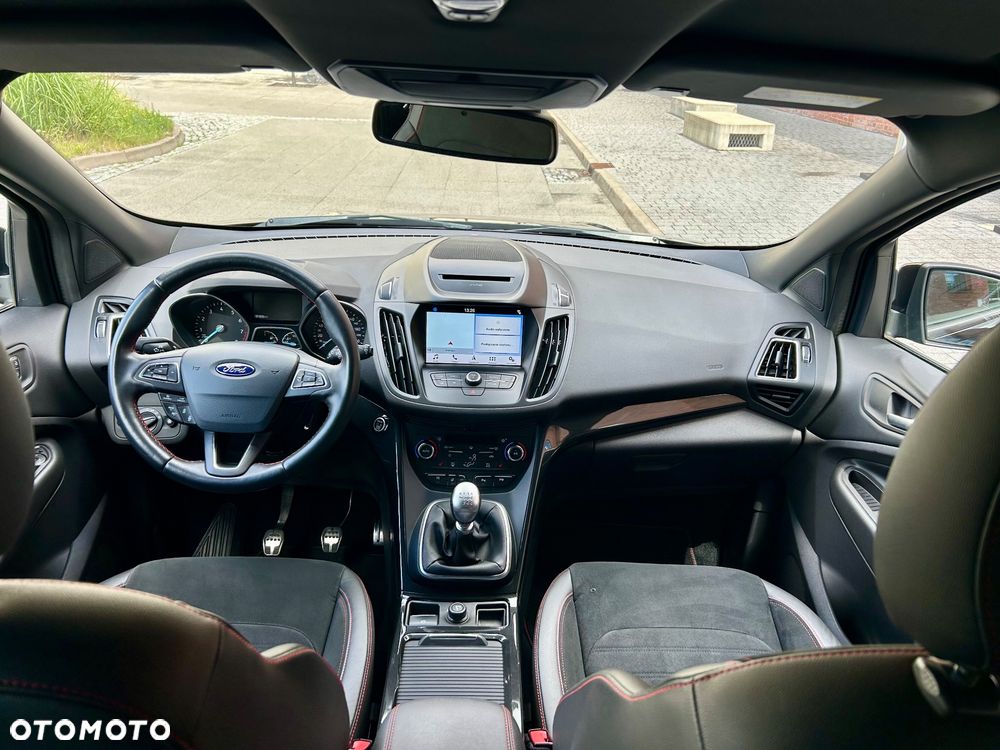 Ford Kuga 1.5 EcoBoost 2x4 Titanium - 22