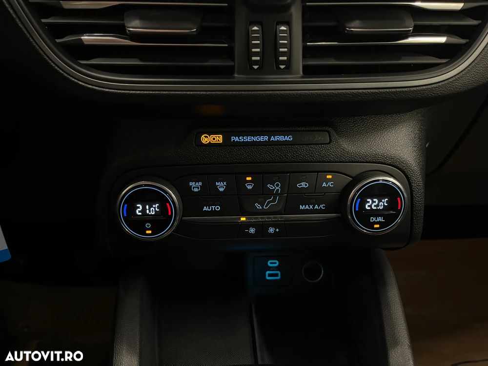 Ford Focus 1.5 EcoBlue Connected - 15