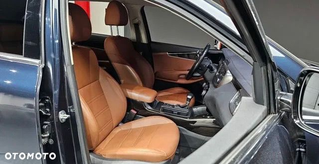 Kia Sorento 2.0 CRDI L - 6