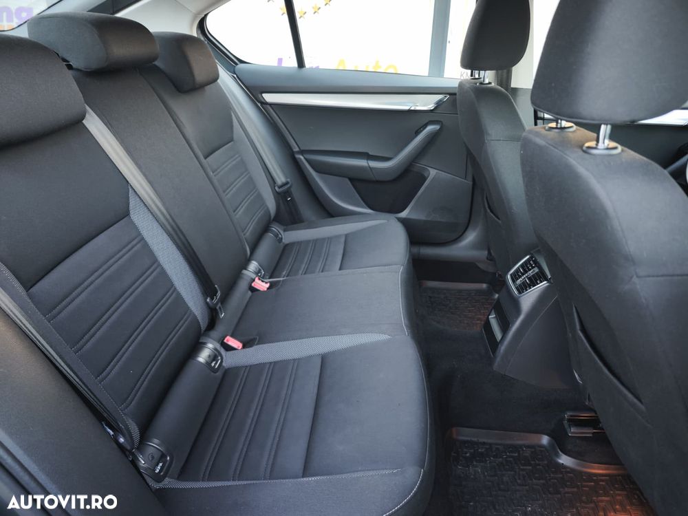 Skoda Octavia ver-1-6-tdi-ambition - 14