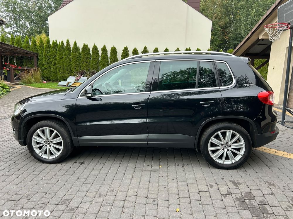 Volkswagen Tiguan 2.0 TDI DPF 4Motion BlueMotion Technology Exclusive - 4