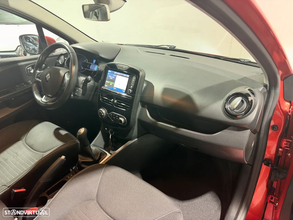 Renault Clio 0.9 TCE Luxe - 17