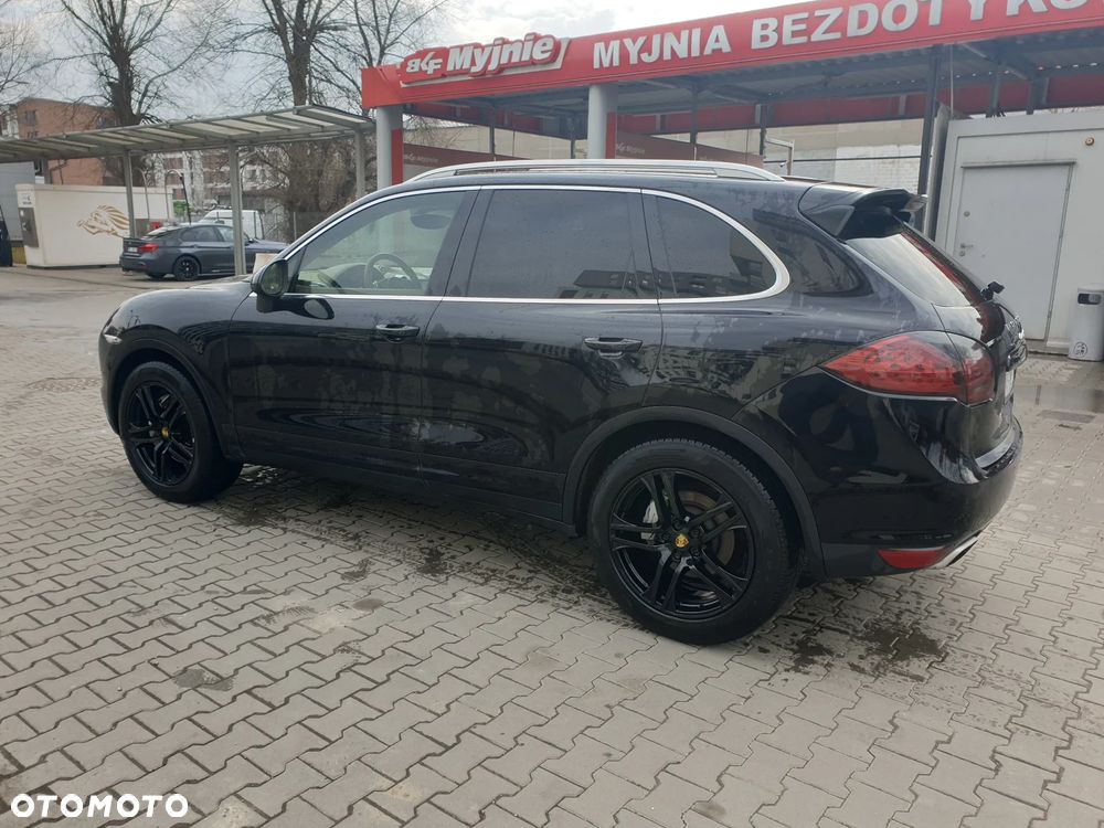 Porsche Cayenne - 18