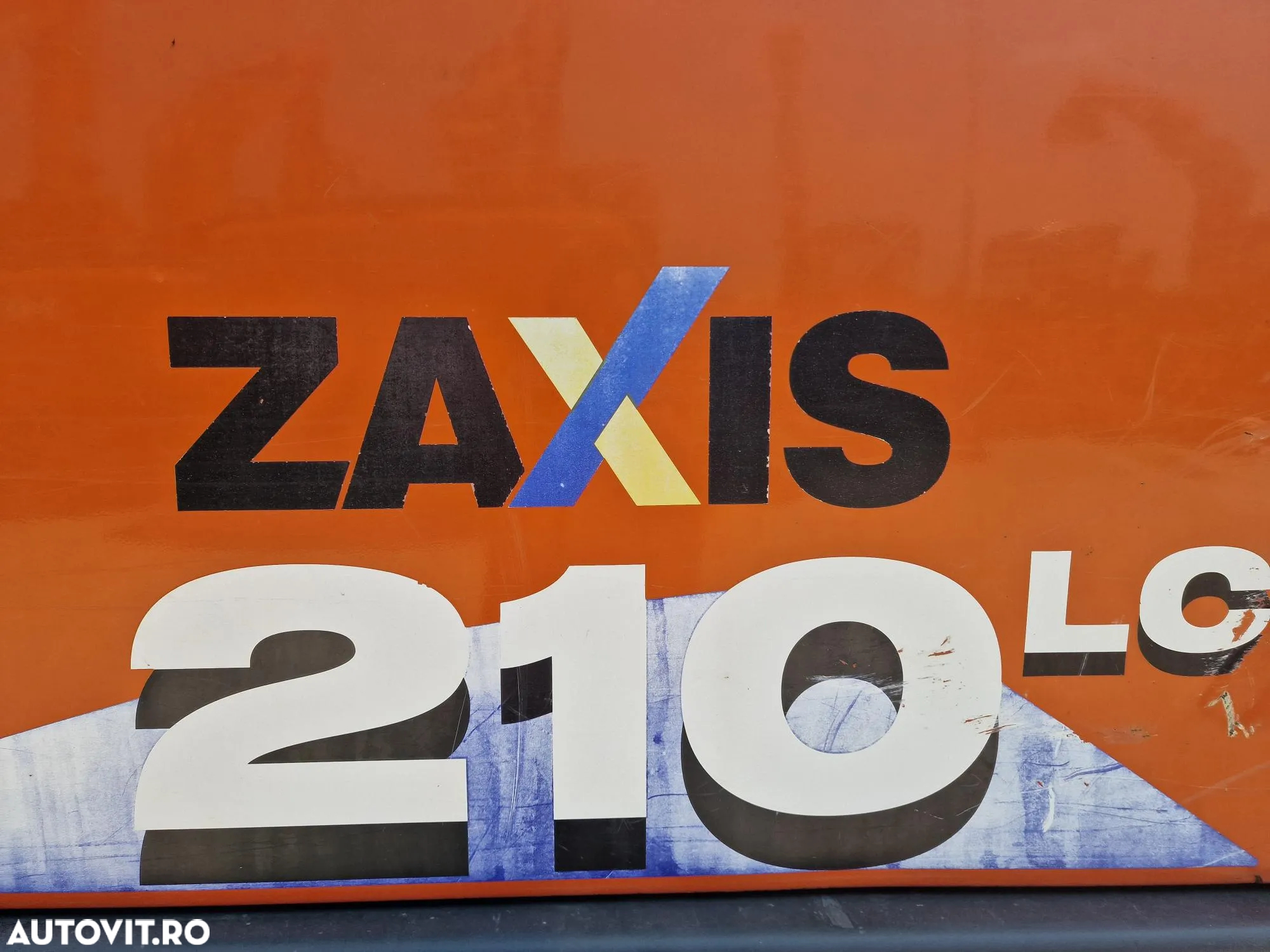 Hitachi ZX210, 2019, 23t, 4.888h, cupa NOUA 1,3mc-96.900 EUR+Tva, camera spate, camere laterale, inst picon, aer cond climatronic, consum 11l/h,. 3 pompe hidr HITACHI, inst picon, lant 90% ok 480h mars, posbilitate leasing 4 ani-PROMOTIE 96.900 EUR+Tva - 28
