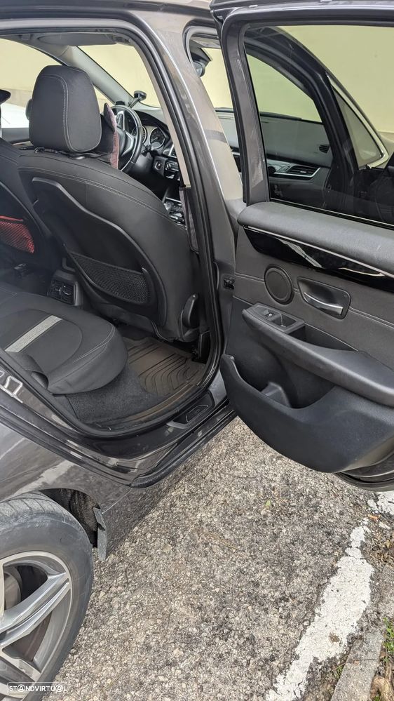 BMW 225xe Active Tourer - 4