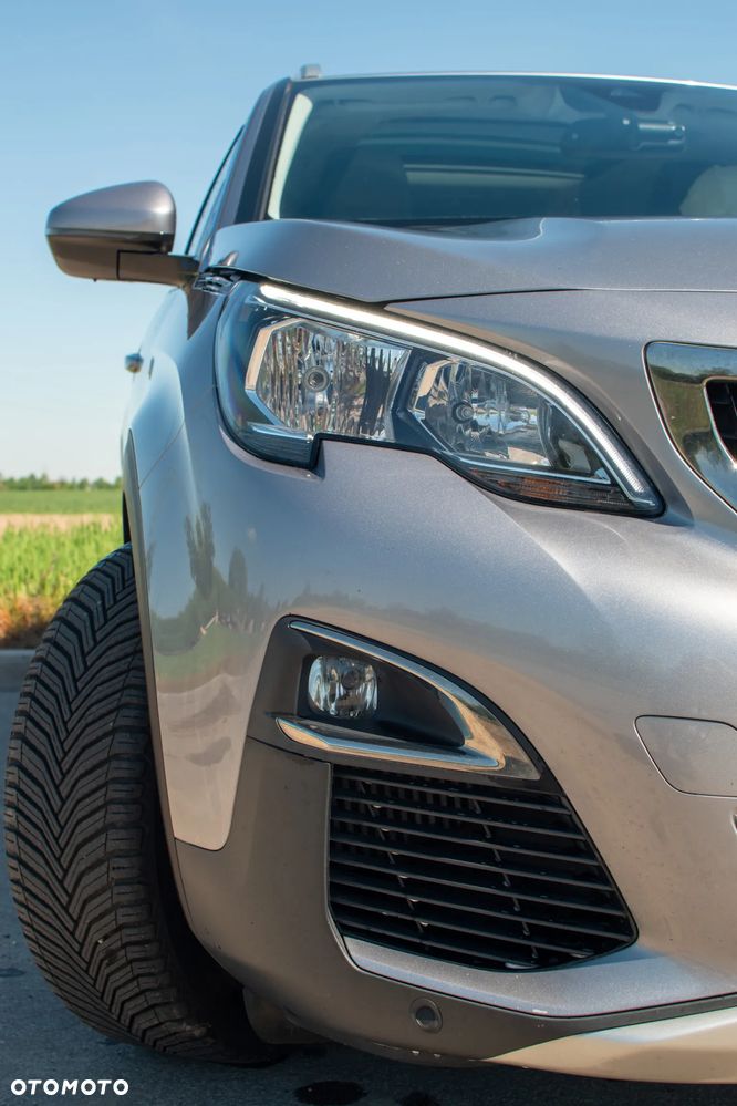 Peugeot 3008 1.2 PureTech Allure S&S - 2