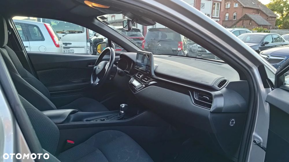 Toyota C-HR Lounge - 6
