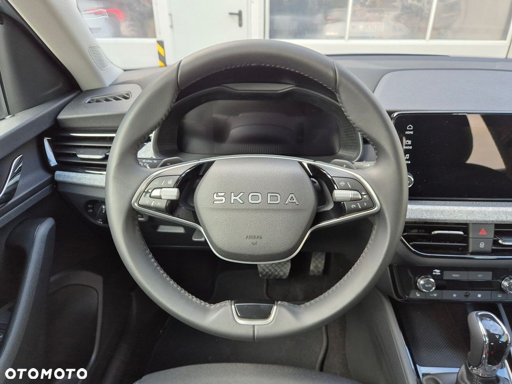 Skoda Kamiq 1.0 TSI Edition 130 DSG - 33